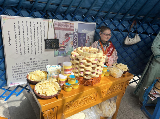 image011 (2).jpg image011 (2).jpg